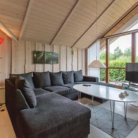 Three-bedroom Holiday In